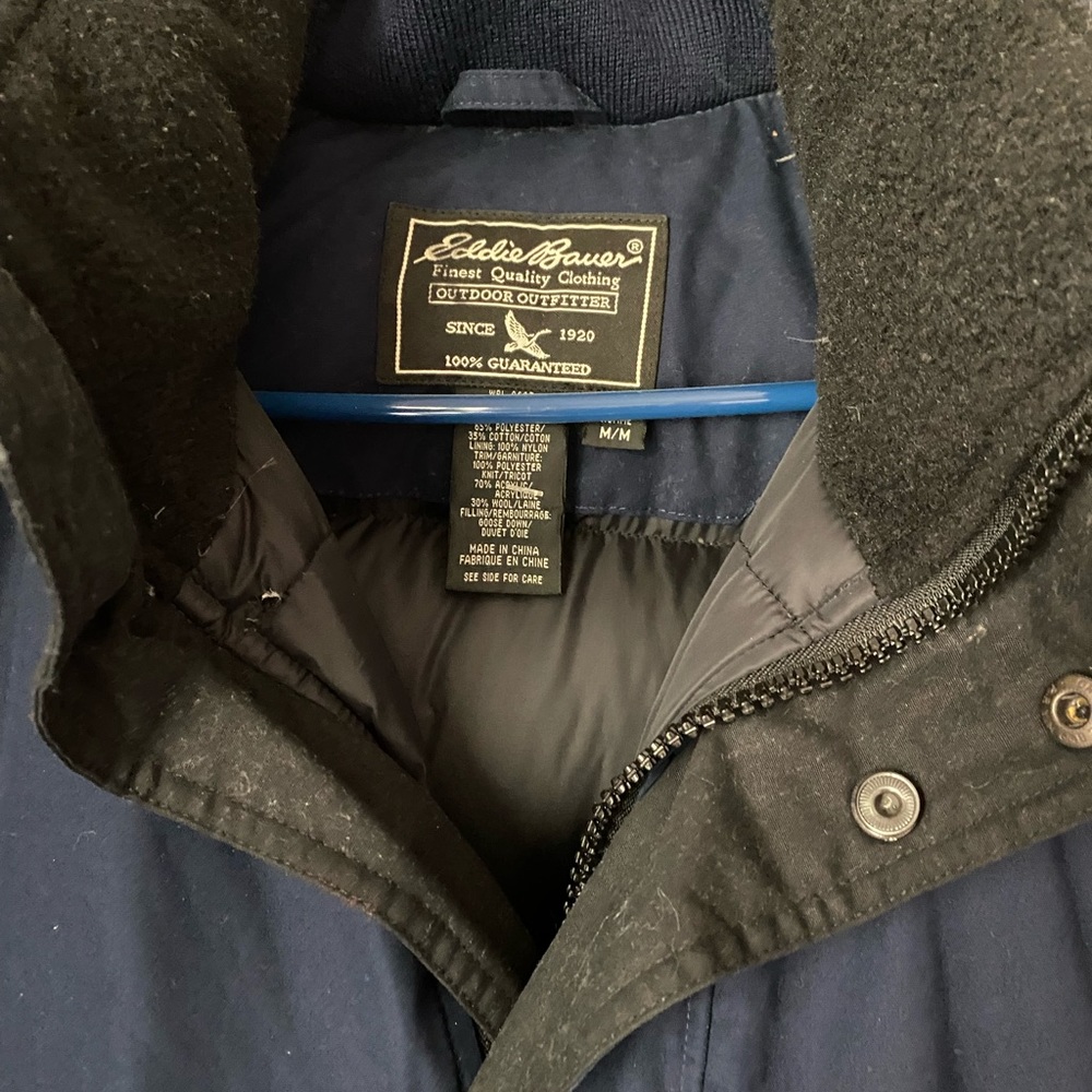 Eddie Bauer Men’s Winter Jacket Goose Down Filled Size Med ❄️🌬🌨 - Picture 9 of 11